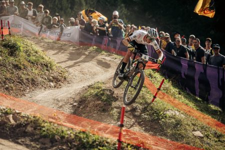 Paul Schehl erneut auf dem Podium im Weltcup. Der 21-Jährige wird in Lenzerheide Zweiter im Short Track und beendet das Cross-Country-Rennen auf Rang fünf