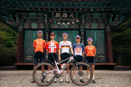 Topplaziert bei der Weltcup-Premiere in Asien