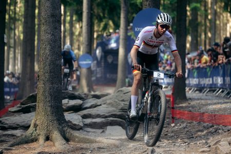 Paul Schehl gewinnt das Short-Track-Weltcuprennen in Nove Mesto